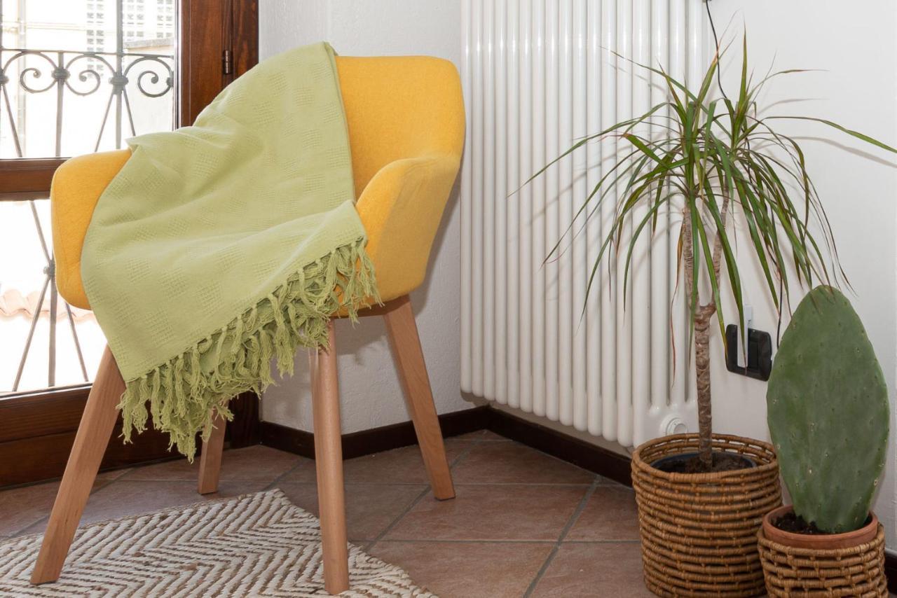 Apartmán Cozy Studio In Old Town Como Exteriér fotografie